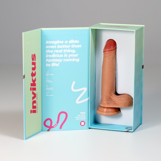 INVIKTUS 7 GODE EN SILICONE LIQUIDE COULEUR CHAIR CRUSHIOUS