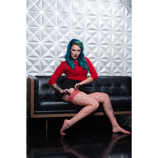 КЛАУДИЯ - ВЫСОКАЯ - КРАСНЫЙ